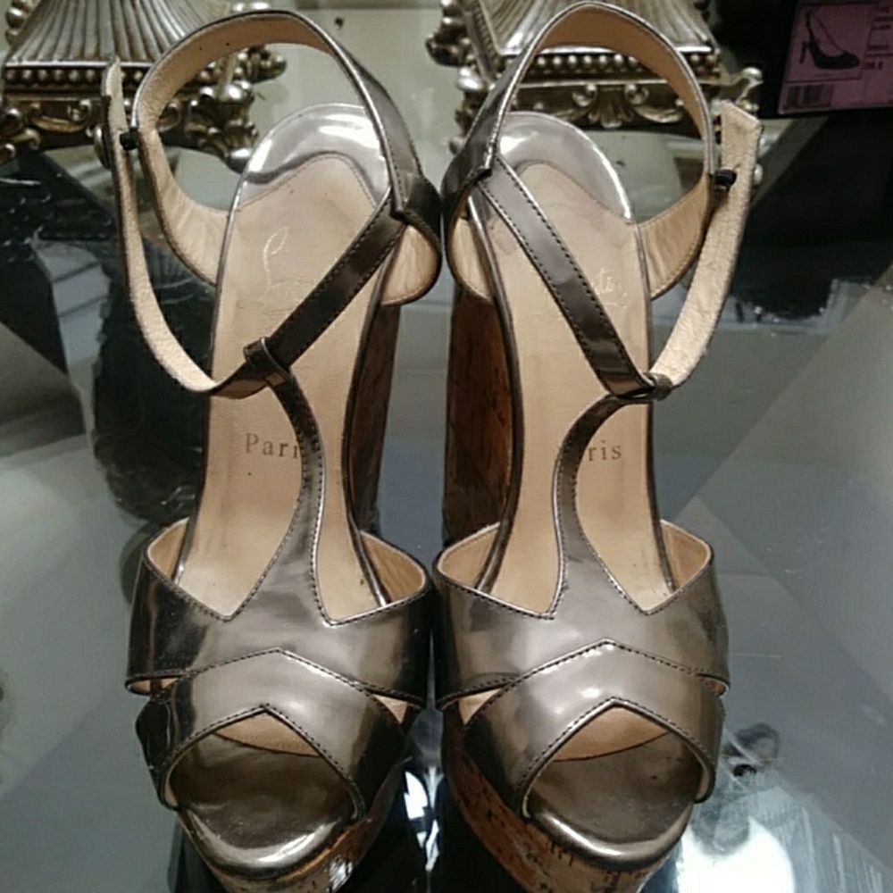 Louboutin Marina Lodge Liege cork wedge size 37